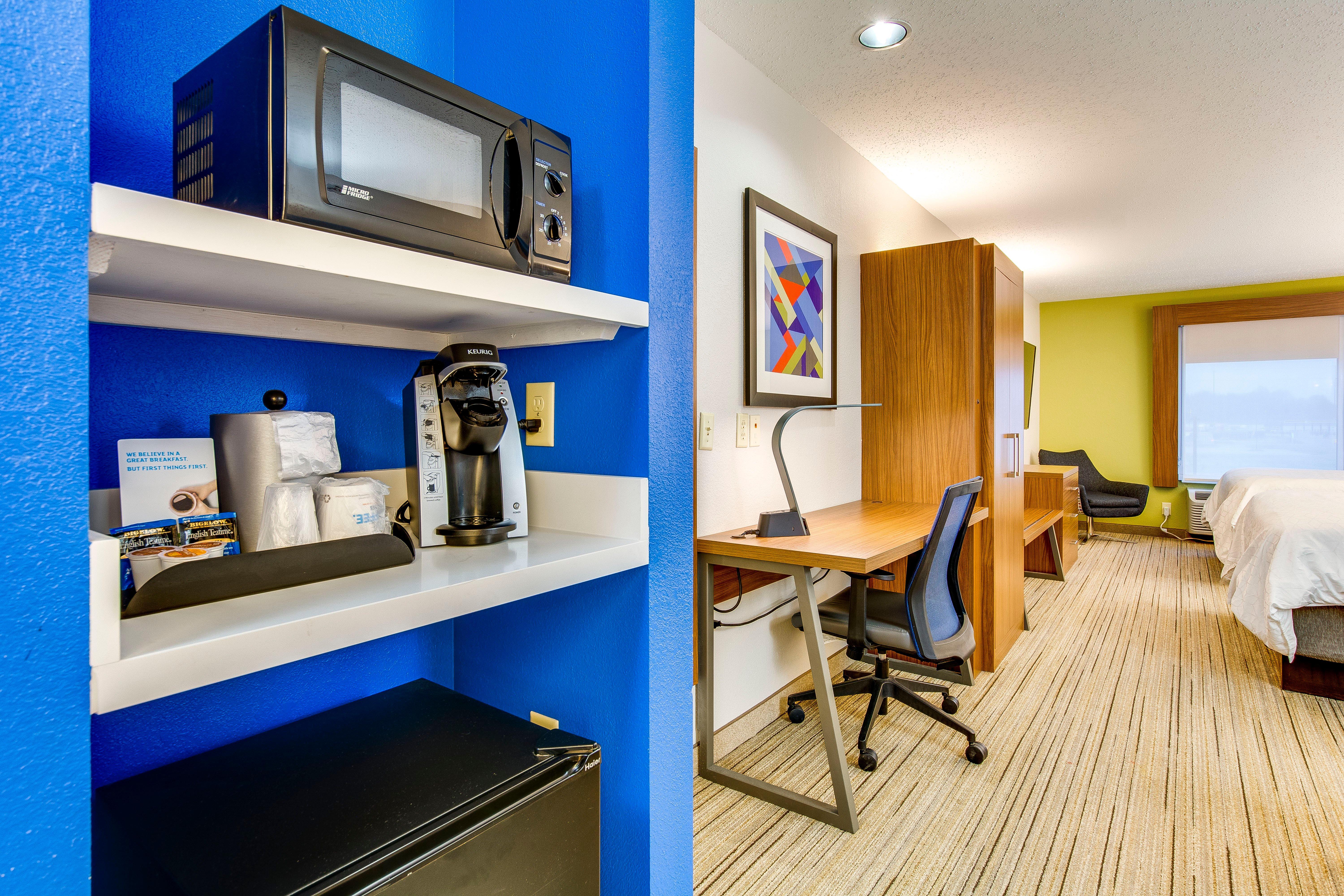 Holiday Inn Express Vincennes Exteriör bild