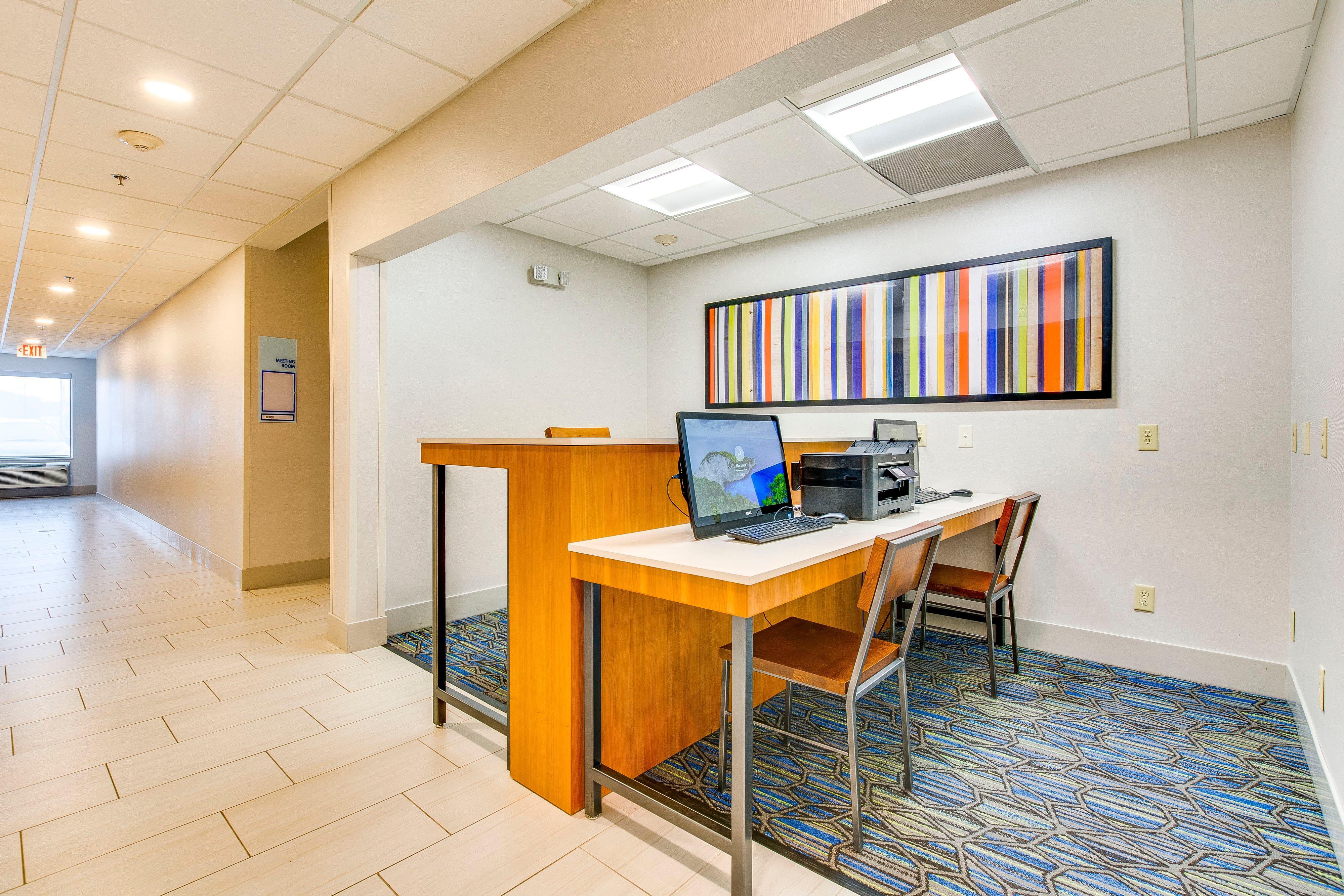 Holiday Inn Express Vincennes Exteriör bild