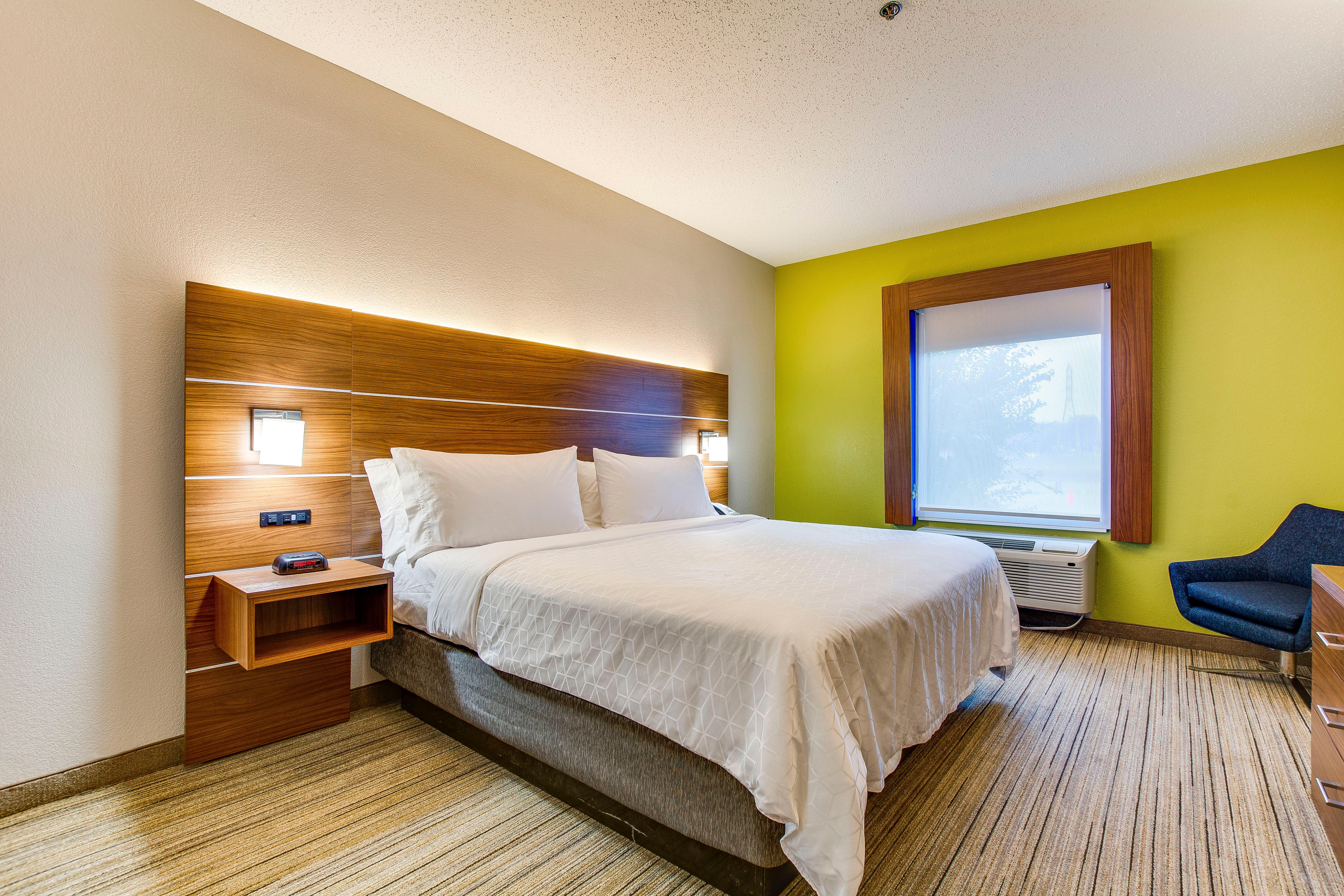 Holiday Inn Express Vincennes Exteriör bild
